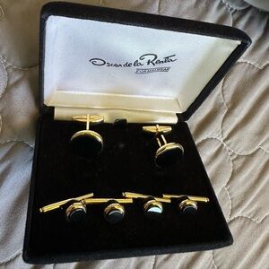 Oscar de la Renta Elegant Vintage Gold and Black Cufflinks EUC
